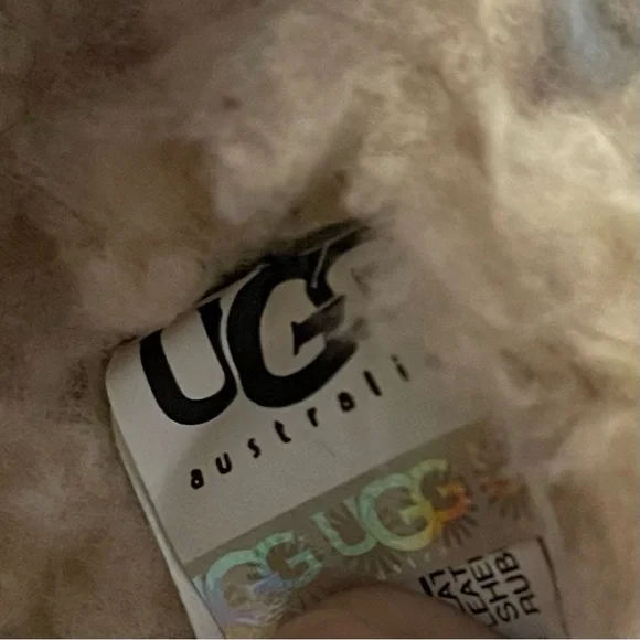 Ugg leather slip-on - Picture 7 of 9